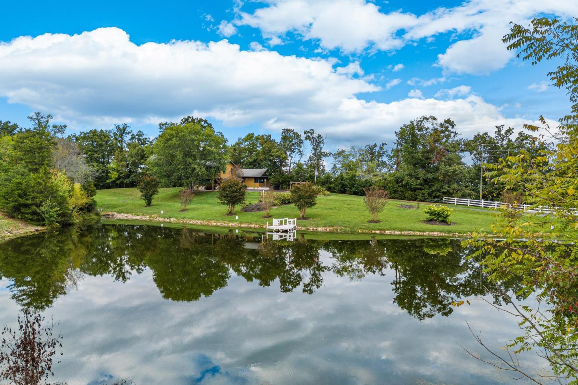 Villa Haven On The Pond à Pigeon Forge Extérieur photo